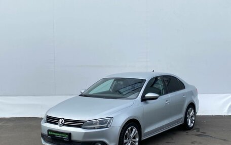 Volkswagen Jetta VI, 2013 год, 915 000 рублей, 1 фотография