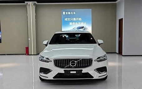 Volvo S60 III, 2021 год, 1 808 000 рублей, 1 фотография