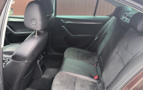 Skoda Octavia, 2018 год, 1 680 000 рублей, 15 фотография