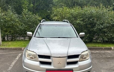 Mitsubishi Outlander III рестайлинг 3, 2006 год, 445 000 рублей, 2 фотография