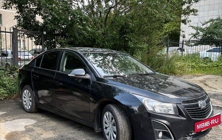 Chevrolet Cruze II, 2014 год, 800 000 рублей, 2 фотография