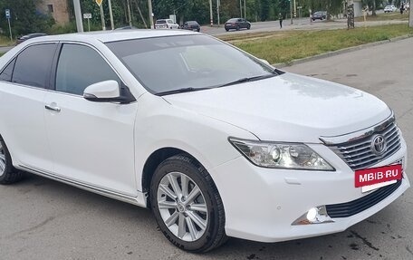 Toyota Camry, 2013 год, 1 590 000 рублей, 2 фотография