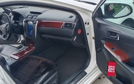 Toyota Camry, 2013 год, 1 590 000 рублей, 6 фотография