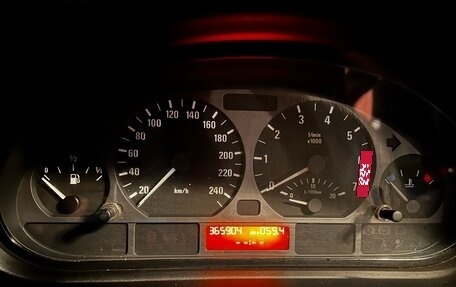 BMW 3 серия, 1998 год, 650 000 рублей, 9 фотография