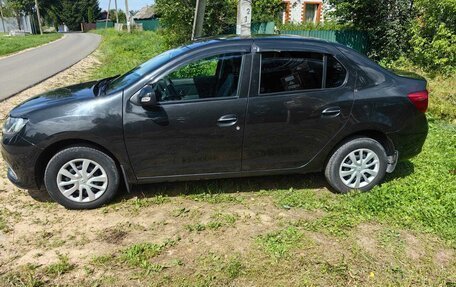 Renault Logan II, 2017 год, 840 000 рублей, 4 фотография