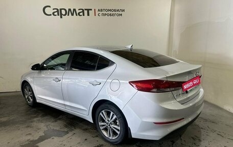 Hyundai Elantra VI рестайлинг, 2018 год, 1 400 000 рублей, 5 фотография
