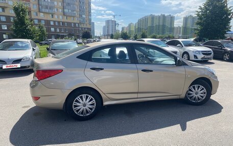 Hyundai Solaris II рестайлинг, 2013 год, 545 000 рублей, 2 фотография