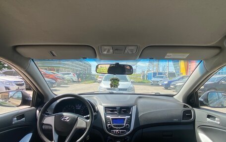Hyundai Solaris II рестайлинг, 2013 год, 545 000 рублей, 9 фотография