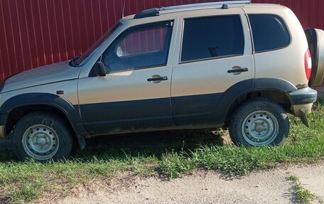 Chevrolet Niva I рестайлинг, 2005 год, 230 000 рублей, 5 фотография