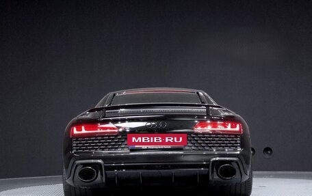 Audi R8, 2021 год, 17 533 000 рублей, 4 фотография