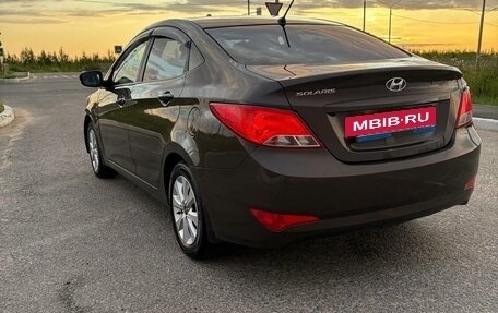 Hyundai Solaris II рестайлинг, 2016 год, 1 000 000 рублей, 5 фотография