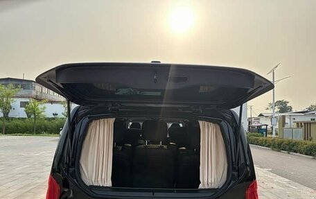 Mercedes-Benz V-Класс, 2022 год, 4 290 000 рублей, 7 фотография