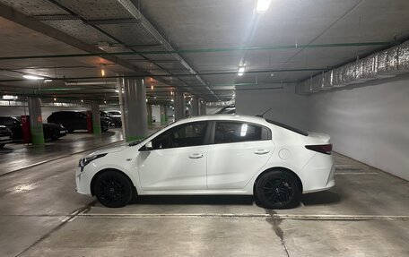 KIA Rio IV, 2021 год, 1 550 000 рублей, 13 фотография
