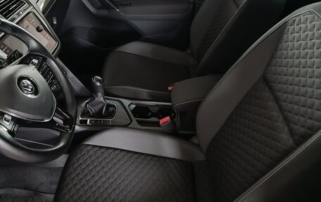 Volkswagen Tiguan II, 2018 год, 2 229 999 рублей, 10 фотография