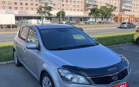 KIA cee'd I рестайлинг, 2010 год, 445 000 рублей, 2 фотография