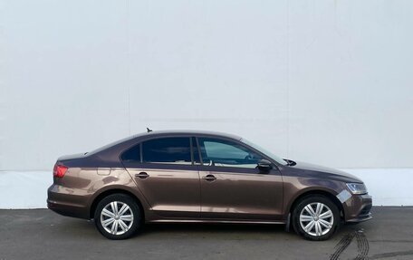 Volkswagen Jetta VI, 2015 год, 910 000 рублей, 4 фотография