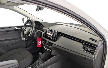 Skoda Rapid II, 2022 год, 1 749 000 рублей, 11 фотография