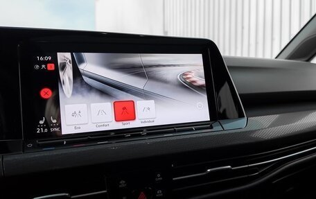 Volkswagen Golf GTI, 2022 год, 2 990 000 рублей, 9 фотография