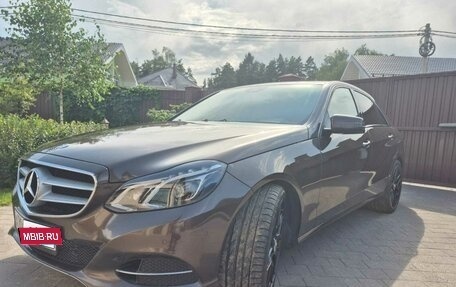 Mercedes-Benz E-Класс, 2013 год, 1 950 000 рублей, 5 фотография
