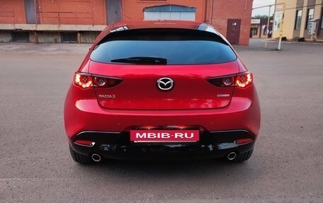 Mazda 3, 2019 год, 2 100 000 рублей, 4 фотография