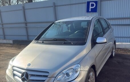 Mercedes-Benz B-Класс, 2010 год, 790 000 рублей, 3 фотография