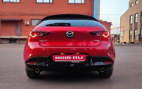 Mazda 3, 2019 год, 2 100 000 рублей, 10 фотография