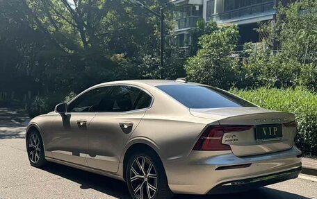 Volvo S60 III, 2023 год, 2 892 000 рублей, 3 фотография