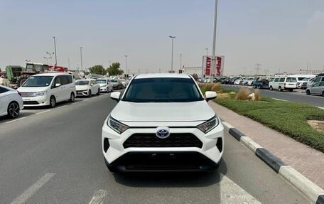 Toyota RAV4, 2021 год, 2 000 000 рублей, 7 фотография