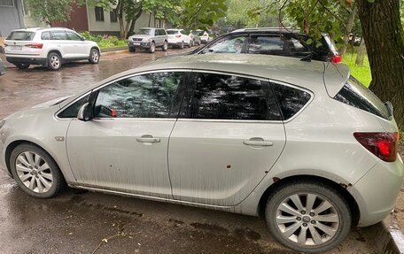 Opel Astra J, 2010 год, 520 000 рублей, 4 фотография