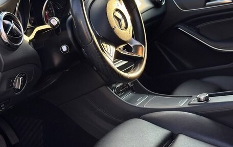 Mercedes-Benz GLA, 2019 год, 2 750 000 рублей, 7 фотография