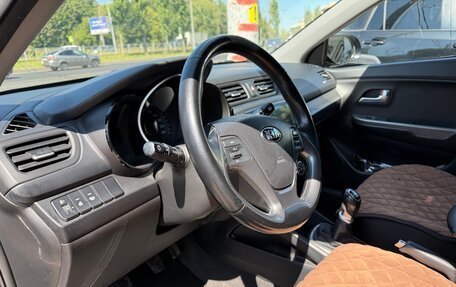 KIA Rio III рестайлинг, 2017 год, 1 000 000 рублей, 11 фотография