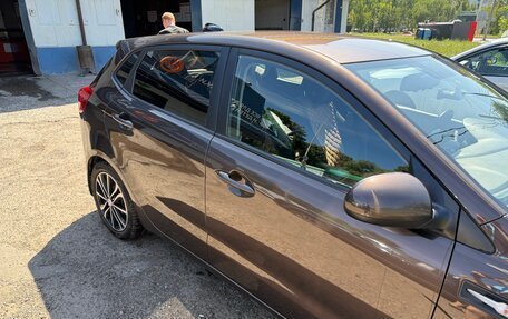 KIA Rio III рестайлинг, 2017 год, 1 000 000 рублей, 21 фотография