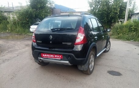 Renault Sandero I, 2013 год, 710 000 рублей, 4 фотография