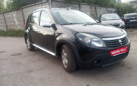 Renault Sandero I, 2013 год, 710 000 рублей, 2 фотография