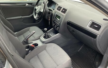 Volkswagen Jetta VI, 2013 год, 915 000 рублей, 16 фотография