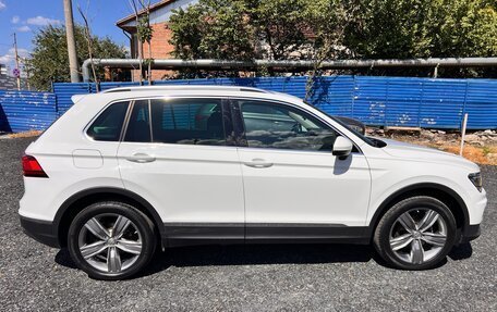 Volkswagen Tiguan II, 2017 год, 3 500 000 рублей, 3 фотография