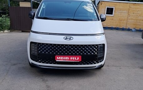 Hyundai Staria, 2022 год, 4 600 000 рублей, 4 фотография
