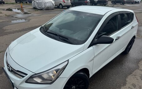 Hyundai Solaris II рестайлинг, 2016 год, 500 000 рублей, 2 фотография