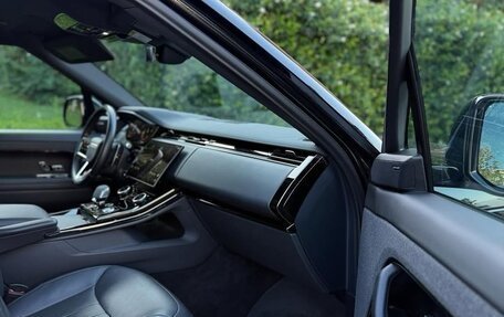 Land Rover Range Rover Sport, 2022 год, 9 890 000 рублей, 12 фотография