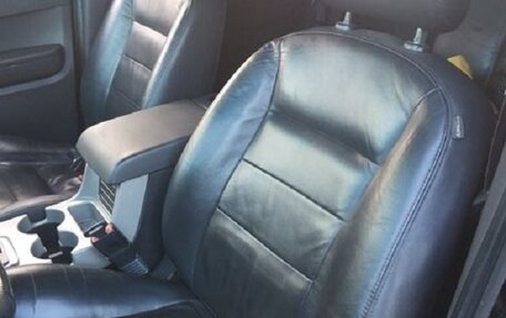 Ford Escape II, 2008 год, 11 фотография