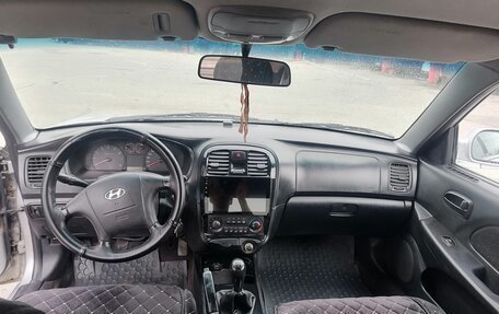Hyundai Sonata IV рестайлинг, 2004 год, 310 000 рублей, 9 фотография