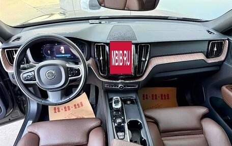 Volvo XC60 II, 2022 год, 3 720 000 рублей, 9 фотография