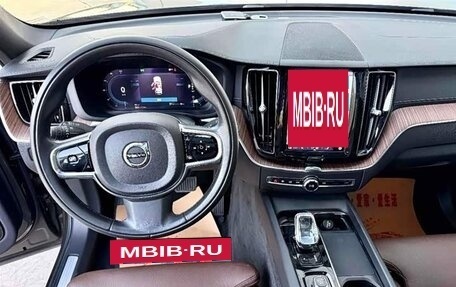 Volvo XC60 II, 2022 год, 3 720 000 рублей, 7 фотография