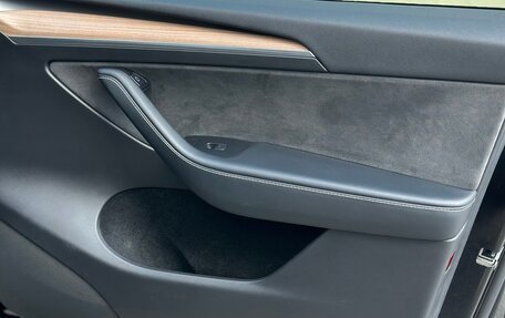Tesla Model Y I, 2023 год, 5 000 000 рублей, 13 фотография