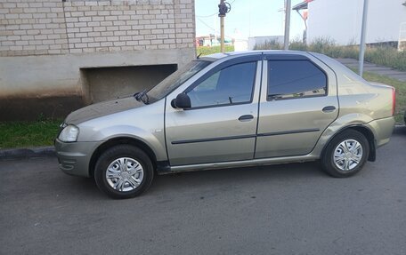 Renault Logan I, 2010 год, 450 000 рублей, 3 фотография