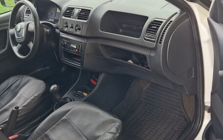 Skoda Fabia II, 2010 год, 320 000 рублей, 6 фотография