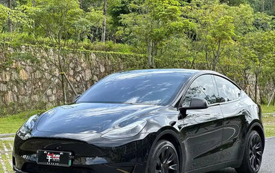 Tesla Model Y I, 2023 год, 2 600 000 рублей, 1 фотография