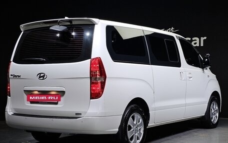 Hyundai Grand Starex Grand Starex I рестайлинг 2, 2020 год, 2 400 000 рублей, 3 фотография