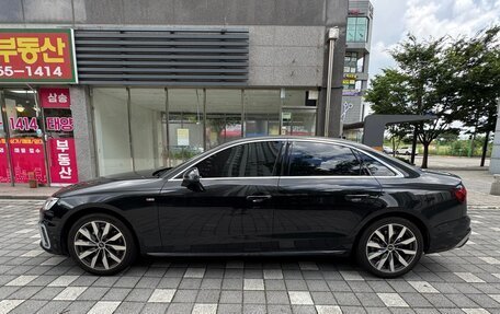 Audi A4, 2022 год, 2 950 000 рублей, 4 фотография
