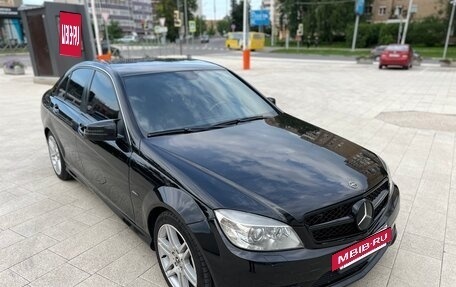 Mercedes-Benz C-Класс, 2010 год, 1 100 000 рублей, 10 фотография
